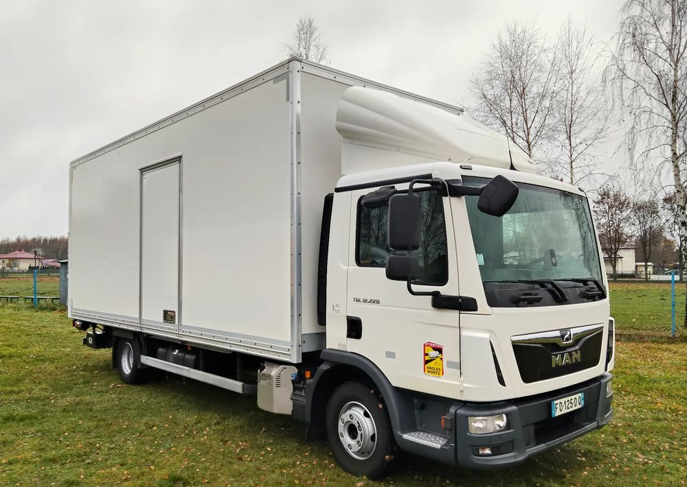 MAN TGL 220 - Koffer LKW: das Bild 1 MAN TGL 220 - Koffer LKW: das Bild 1