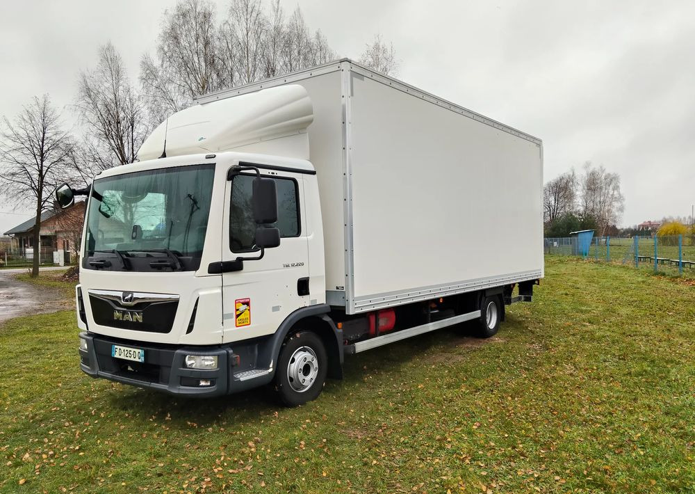 MAN TGL 220 - Koffer LKW: das Bild 2 MAN TGL 220 - Koffer LKW: das Bild 2