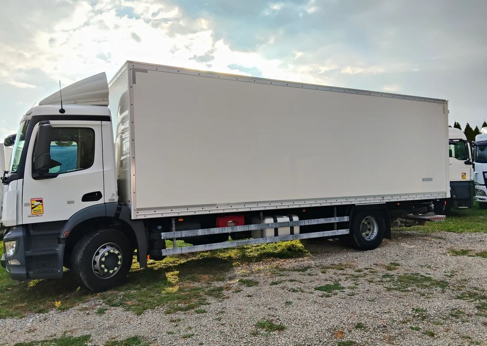 Mercedes-Benz Antos - Kühlkoffer LKW: das Bild 4 Mercedes-Benz Antos - Kühlkoffer LKW: das Bild 4