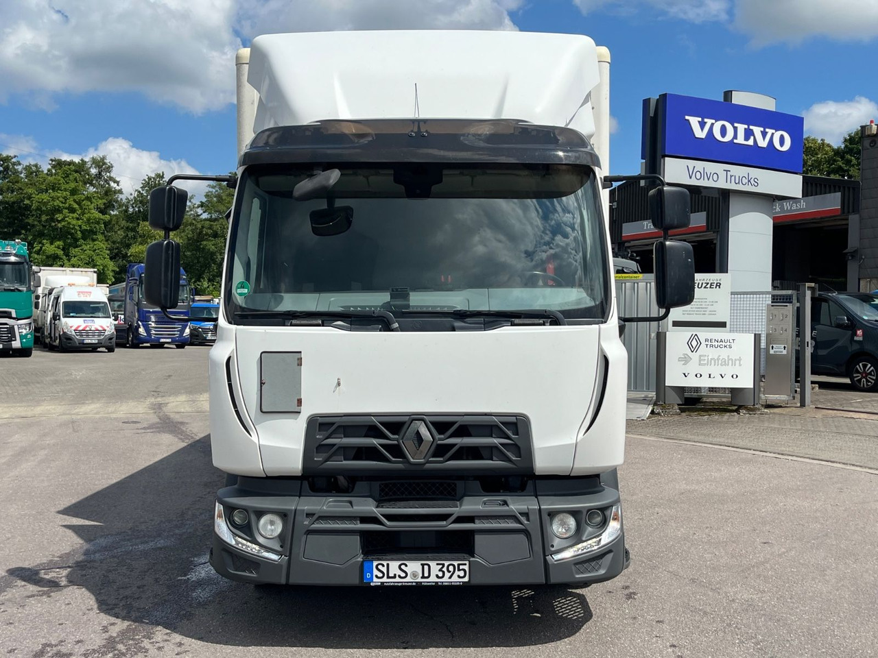 Renault D7.5 210 Kofferaufbau mit LBW - Koffer Transporter: das Bild 2 Renault D7.5 210 Kofferaufbau mit LBW - Koffer Transporter: das Bild 2