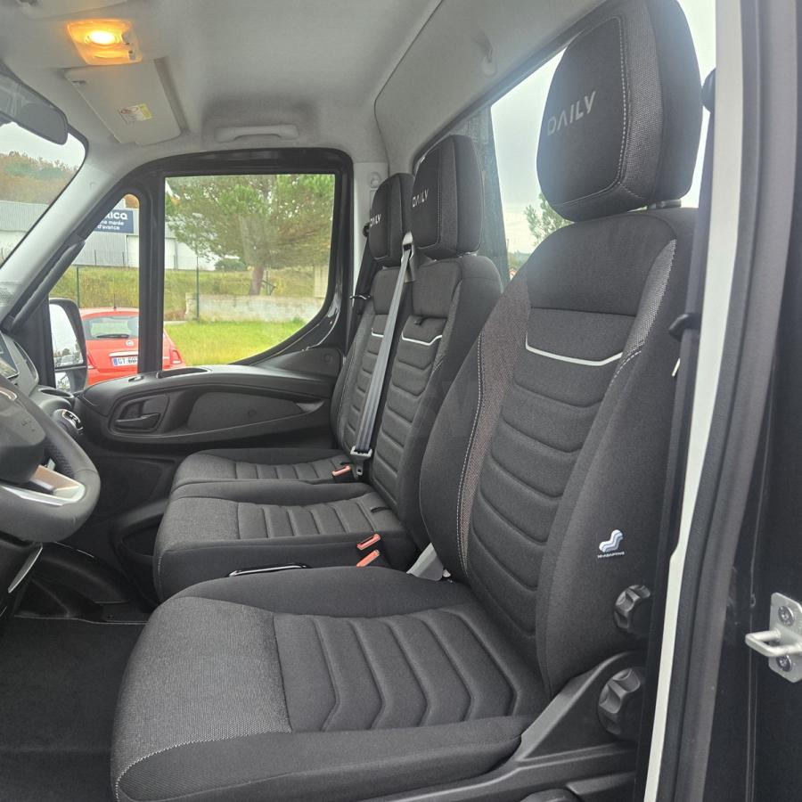 Iveco Daily 35C18 - Abschleppwagen: das Bild 4 Iveco Daily 35C18 - Abschleppwagen: das Bild 4