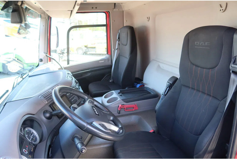 DAF CF 300 Koel/Vries Carrier iceland + Dhollandia 2500KG klep trenn wand - Kühlkoffer LKW: das Bild 5 DAF CF 300 Koel/Vries Carrier iceland + Dhollandia 2500KG klep trenn wand - Kühlkoffer LKW: das Bild 5