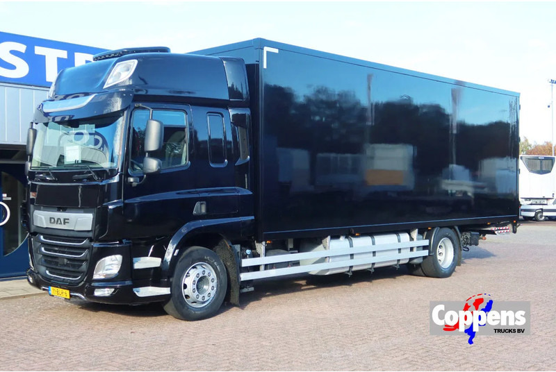 DAF CF 410 DAF CF 410 Black Edition Dhollandia klep 2.000 kg - Koffer LKW: das Bild 1 DAF CF 410 DAF CF 410 Black Edition Dhollandia klep 2.000 kg - Koffer LKW: das Bild 1