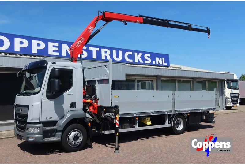 DAF LF 260 Open+Kraan Fassi F 85 V 023+Radio controle - Autokran: das Bild 1 DAF LF 260 Open+Kraan Fassi F 85 V 023+Radio controle - Autokran: das Bild 1