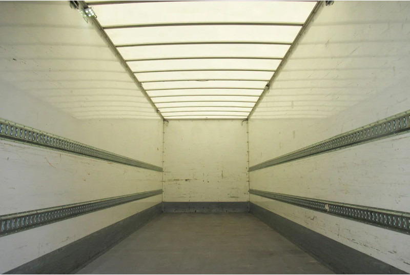 DAF LF 55 320 Euro 6 - Koffer LKW: das Bild 4 DAF LF 55 320 Euro 6 - Koffer LKW: das Bild 4