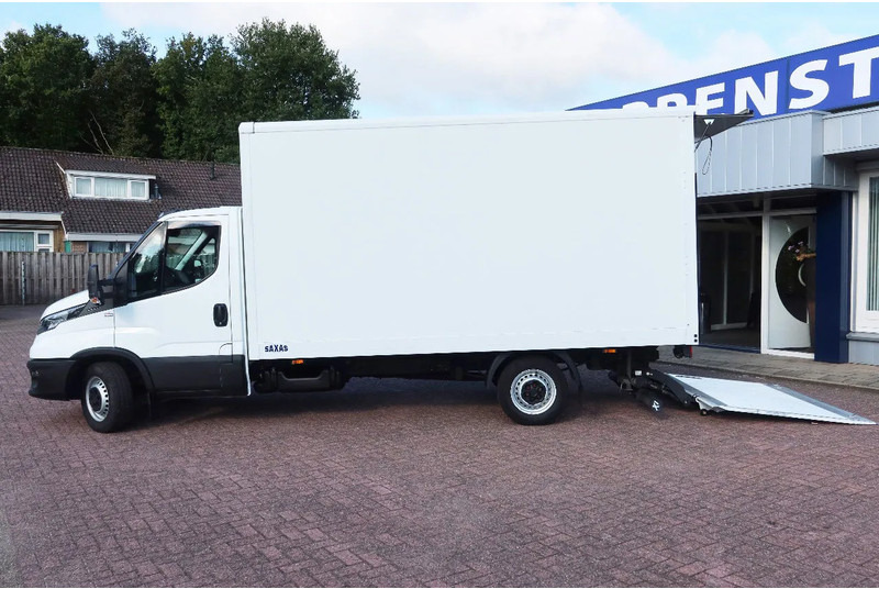 Iveco Daily 35S16 Bakwagen + Laadklep 750kg - Koffer Transporter: das Bild 2 Iveco Daily 35S16 Bakwagen + Laadklep 750kg - Koffer Transporter: das Bild 2