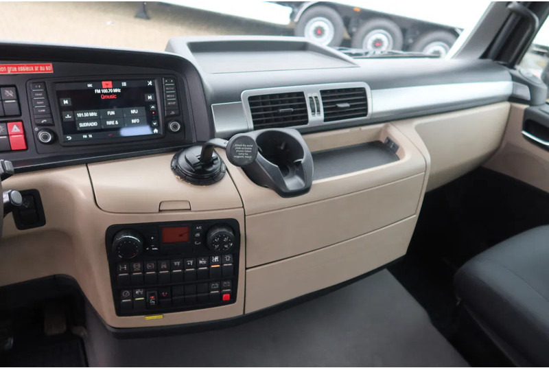 MAN TGS 35.360 Oprijwagen + HIAB 228 E3 Kraan 8x2 - Autotransporter LKW: das Bild 5 MAN TGS 35.360 Oprijwagen + HIAB 228 E3 Kraan 8x2 - Autotransporter LKW: das Bild 5