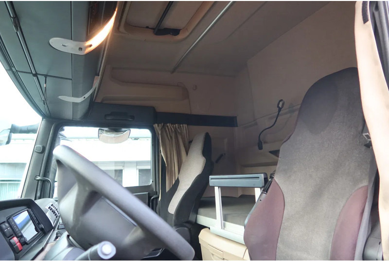 MAN TGX 18 .340 4x2 Full air Chassis, twist locks - Fahrgestell LKW: das Bild 5 MAN TGX 18 .340 4x2 Full air Chassis, twist locks - Fahrgestell LKW: das Bild 5