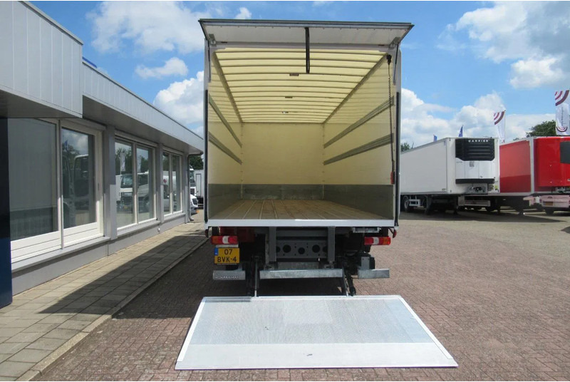 Mercedes-Benz Actros 1832 1832 LL 4x2 - Koffer LKW: das Bild 3 Mercedes-Benz Actros 1832 1832 LL 4x2 - Koffer LKW: das Bild 3