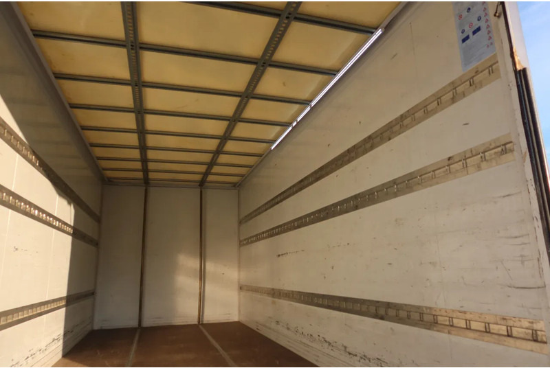 Mercedes-Benz Atego 818 L bak + klep grijs metallic € 14.650.- euro netto - Koffer LKW: das Bild 4 Mercedes-Benz Atego 818 L bak + klep grijs metallic € 14.650.- euro netto - Koffer LKW: das Bild 4