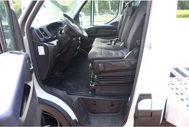 Iveco 40 C 18 Luchtering 3.0 L motor Tijhof opbouw - Transporter: das Bild 5 Iveco 40 C 18 Luchtering 3.0 L motor Tijhof opbouw - Transporter: das Bild 5