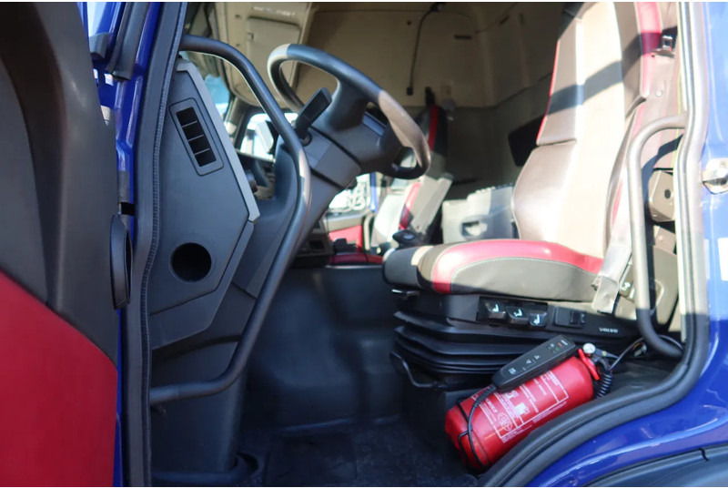 Volvo FM 420 6x2 Bak + Dhollandia klep 1500 kg + Aanhanger 94-WS-TS - Koffer LKW: das Bild 5 Volvo FM 420 6x2 Bak + Dhollandia klep 1500 kg + Aanhanger 94-WS-TS - Koffer LKW: das Bild 5