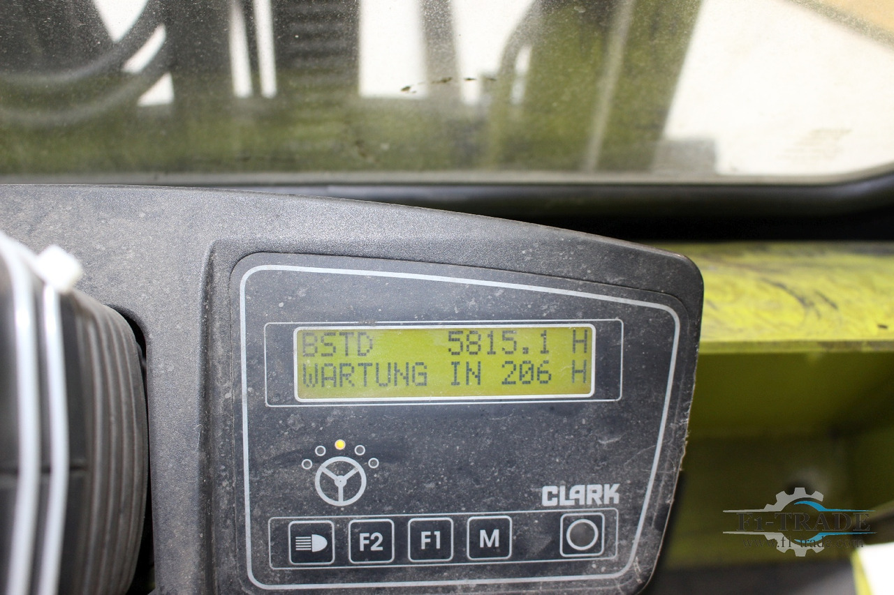 CLARK CTM 16 S - Elektrostapler: das Bild 5 CLARK CTM 16 S - Elektrostapler: das Bild 5