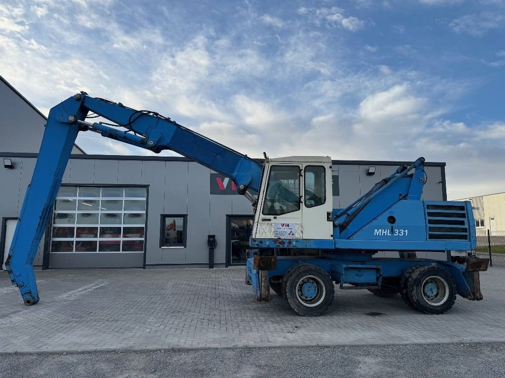 Fuchs MHL 331 - Umschlagbagger: das Bild 2 Fuchs MHL 331 - Umschlagbagger: das Bild 2