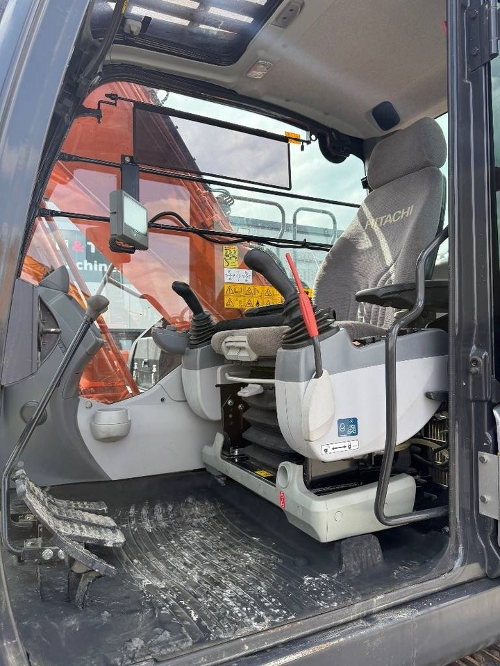 Kettenbagger Hitachi ZX 250 LC N-6: das Bild 9