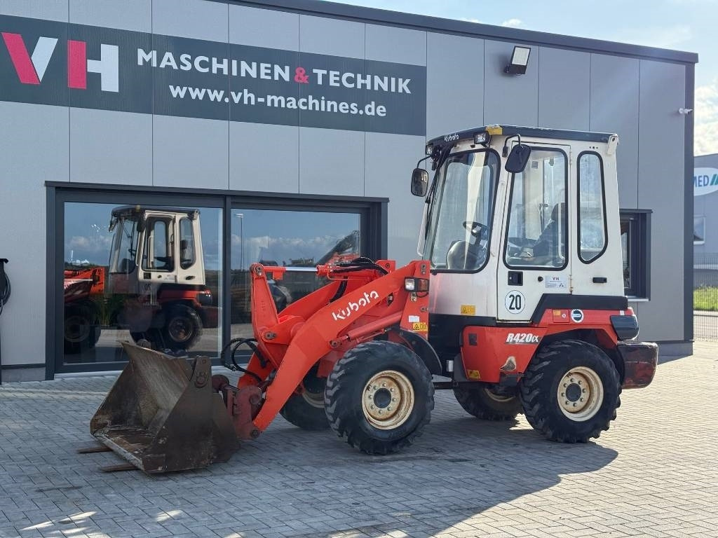 Kubota R 420 - Radlader: das Bild 2 Kubota R 420 - Radlader: das Bild 2