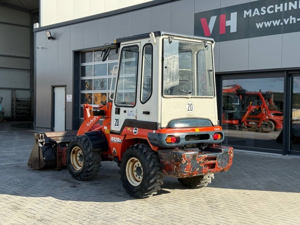 Kubota R 420 - Radlader: das Bild 3 Kubota R 420 - Radlader: das Bild 3