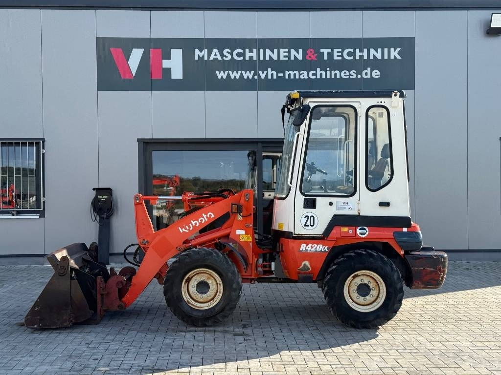Kubota R 420 - Radlader: das Bild 1 Kubota R 420 - Radlader: das Bild 1