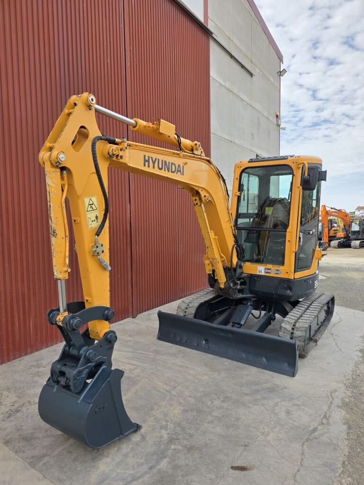 HYUNDAI ROBEX 35Z-9 - Minibagger: das Bild 2 HYUNDAI ROBEX 35Z-9 - Minibagger: das Bild 2