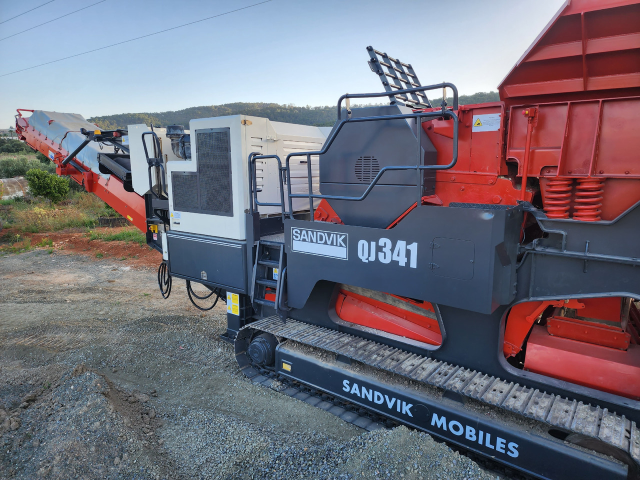 SANDVIK QJ341 - Backenbrecher: das Bild 4 SANDVIK QJ341 - Backenbrecher: das Bild 4