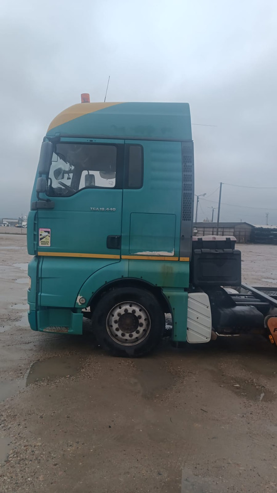 MAN TGA 18440 - Autotransporter LKW: das Bild 4 MAN TGA 18440 - Autotransporter LKW: das Bild 4