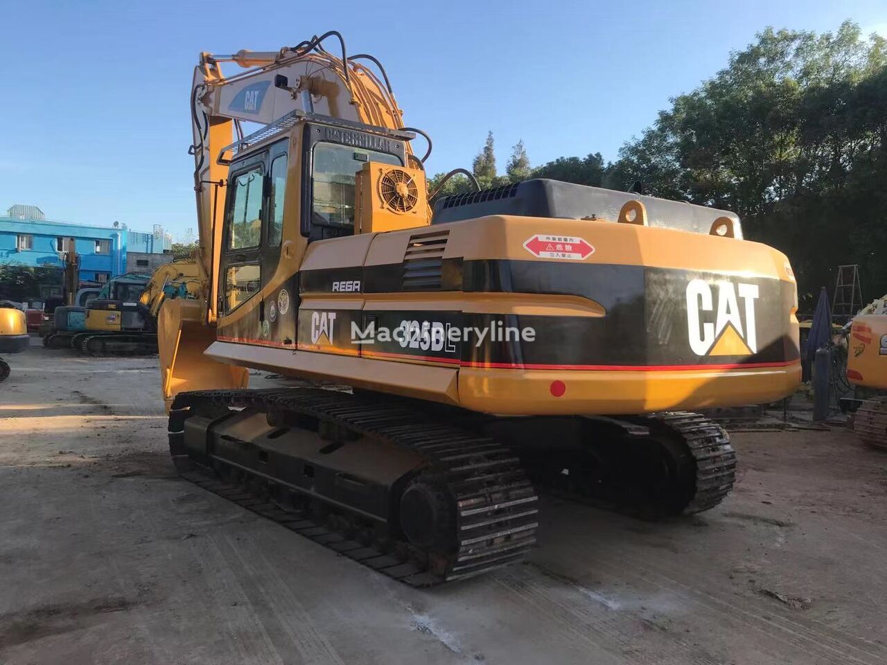 Caterpillar 325BL - Kettenbagger: das Bild 2 Caterpillar 325BL - Kettenbagger: das Bild 2