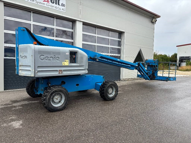 Genie S45 - 15,7m Diesel 4x4 Teleskop-Arbeitsbühne - Gelenkarmbühne: das Bild 3 Genie S45 - 15,7m Diesel 4x4 Teleskop-Arbeitsbühne - Gelenkarmbühne: das Bild 3