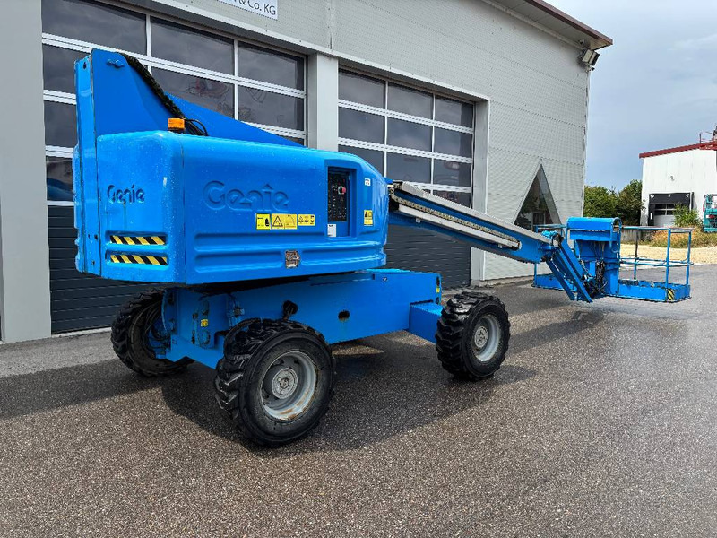 Genie S45 - 15,7m Diesel 4x4 Teleskop-Arbeitsbühne - Gelenkarmbühne: das Bild 3 Genie S45 - 15,7m Diesel 4x4 Teleskop-Arbeitsbühne - Gelenkarmbühne: das Bild 3