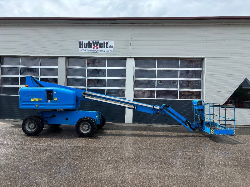 Genie S45 - 15,7m Diesel 4x4 Teleskop-Arbeitsbühne - Gelenkarmbühne: das Bild 1 Genie S45 - 15,7m Diesel 4x4 Teleskop-Arbeitsbühne - Gelenkarmbühne: das Bild 1