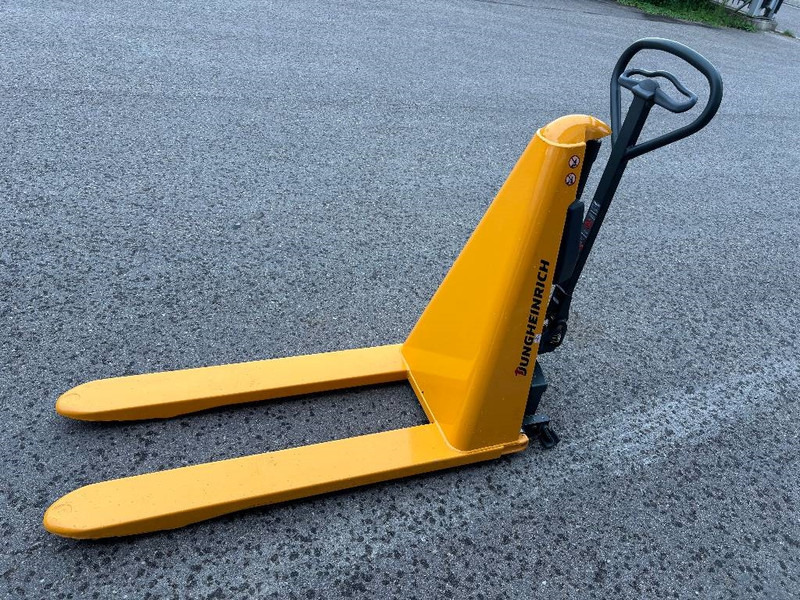 Jungheinrich Scherenhubwagen AMX 10e - Hochhubwagen: das Bild 5 Jungheinrich Scherenhubwagen AMX 10e - Hochhubwagen: das Bild 5