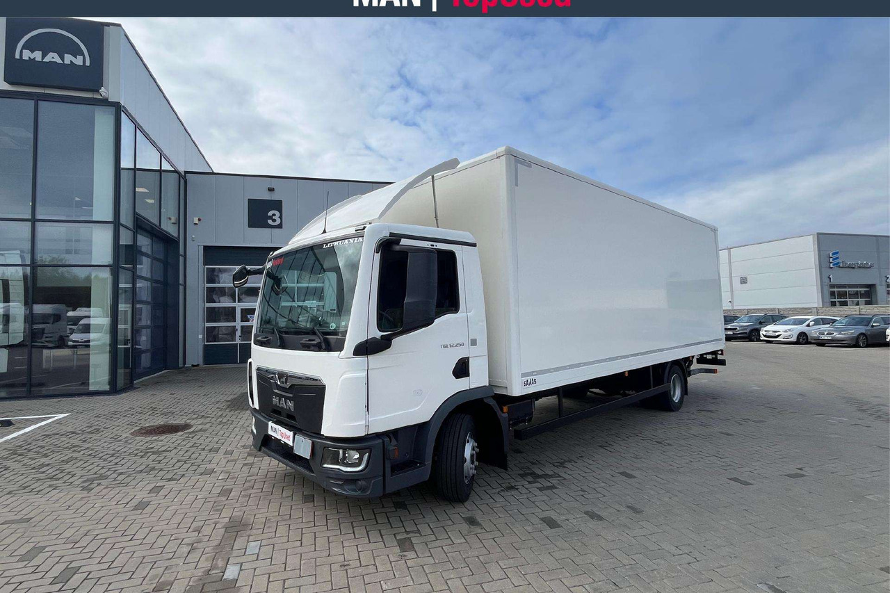 MAN 12.250 4x2 BL CH (8425) - Koffer LKW: das Bild 1 MAN 12.250 4x2 BL CH (8425) - Koffer LKW: das Bild 1