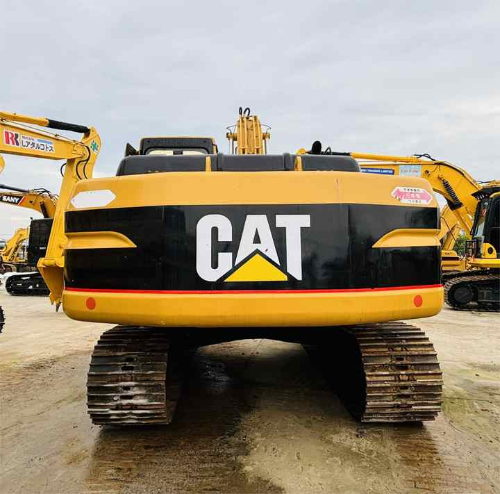 Caterpillar/cat Medium Used Excavator 20t Cat 320b,320c,320d Excavating Equipment With 0.8,1.0,1.2 Cbm Bucket Size In Shanghai - Kettenbagger: das Bild 2 Caterpillar/cat Medium Used Excavator 20t Cat 320b,320c,320d Excavating Equipment With 0.8,1.0,1.2 Cbm Bucket Size In Shanghai - Kettenbagger: das Bild 2