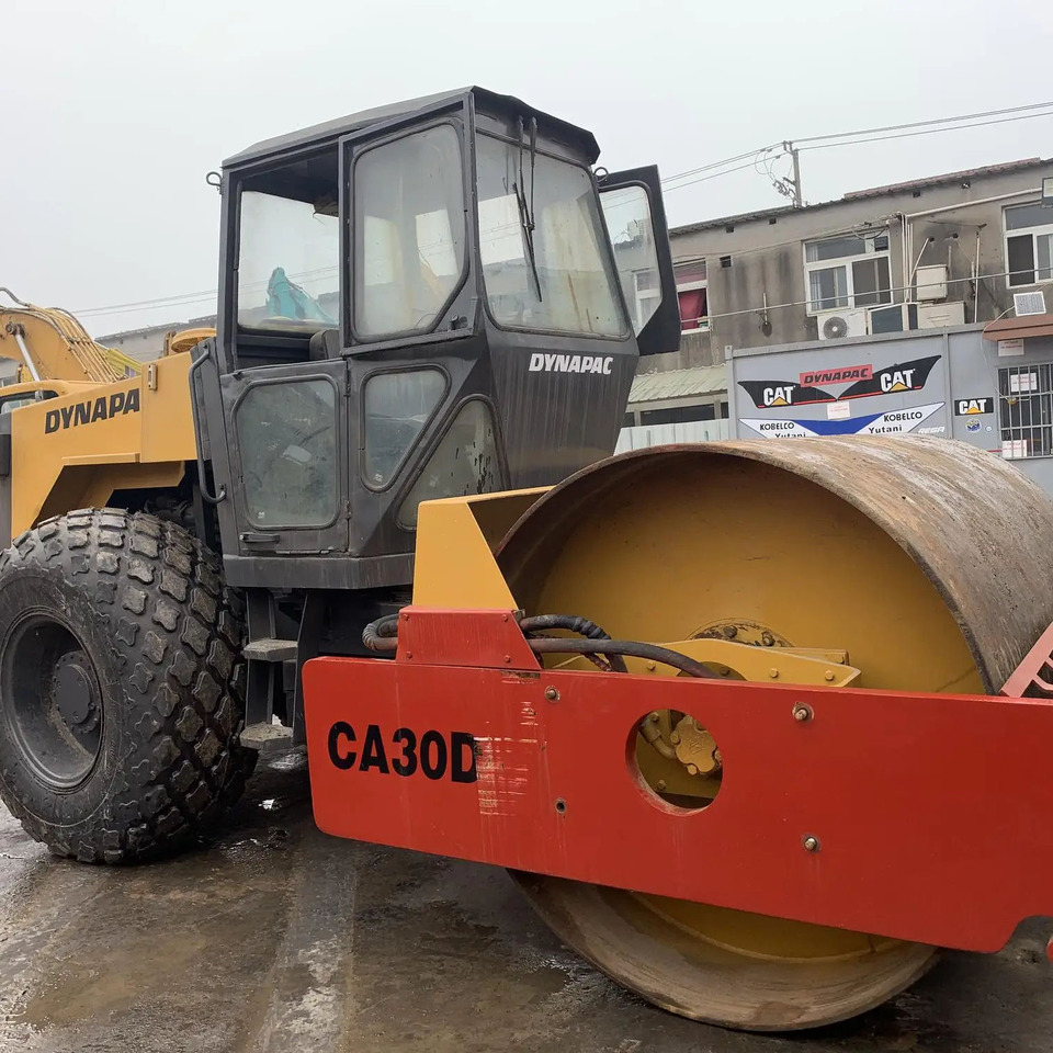 Good Quality Road Roller Surprise Price Second Hand Vibratory Compactor Original Sweden Used Road Roller Dynapac Ca30d - Straßenwalze: das Bild 1 Good Quality Road Roller Surprise Price Second Hand Vibratory Compactor Original Sweden Used Road Roller Dynapac Ca30d - Straßenwalze: das Bild 1