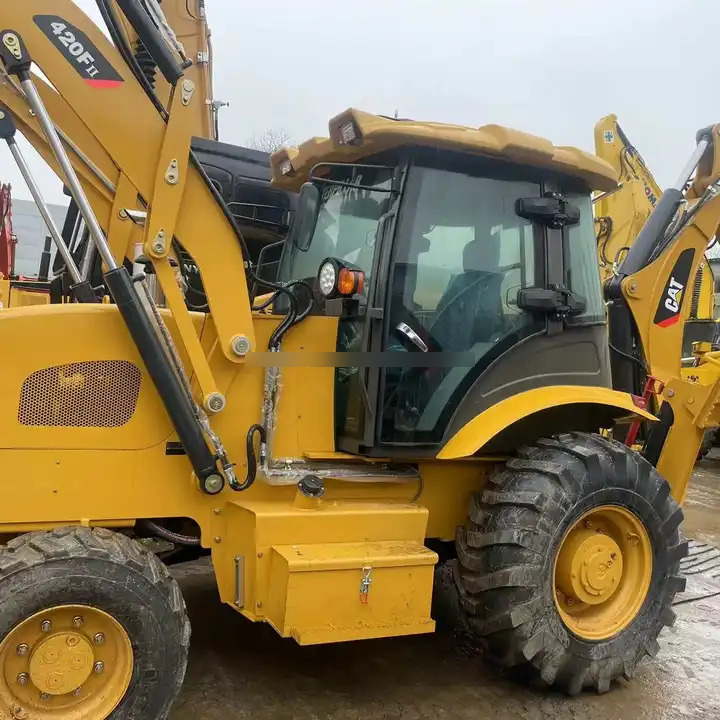 HT636 Mini Tractor with Front End Loader and Backhoe Efficient Cat 420F2 Backhoe Loader Weichai Engine New Condition - Baggerlader: das Bild 1 HT636 Mini Tractor with Front End Loader and Backhoe Efficient Cat 420F2 Backhoe Loader Weichai Engine New Condition - Baggerlader: das Bild 1