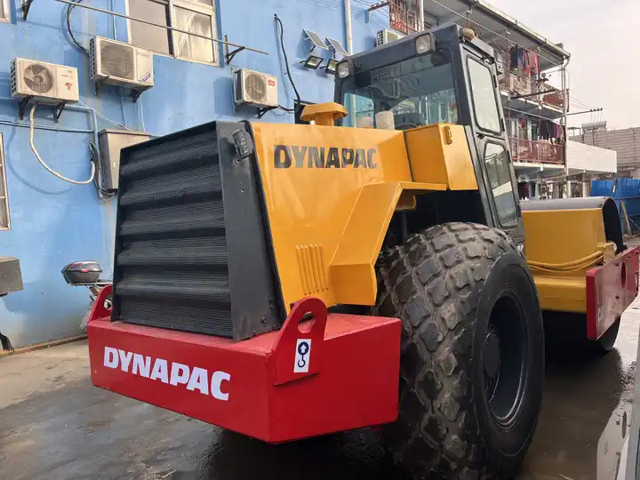 Hot-Selling Used Dynapac Ca30d Road Roller In Stock Good Condition And Quality Assurance Low Price And Low Working Hours On Sale - Straßenwalze: das Bild 5 Hot-Selling Used Dynapac Ca30d Road Roller In Stock Good Condition And Quality Assurance Low Price And Low Working Hours On Sale - Straßenwalze: das Bild 5