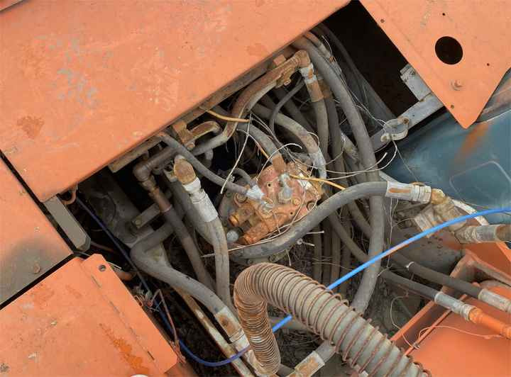 Hot sale Used Hitachi EX200-3 digger 20ton Excavator second hand excavator - Kettenbagger: das Bild 3 Hot sale Used Hitachi EX200-3 digger 20ton Excavator second hand excavator - Kettenbagger: das Bild 3