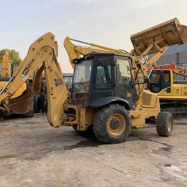 JCB 3cX backhoe loader manufactured in 2022 with telescopic boom JCB3CX JCB4CX JCB 3DX - Baggerlader: das Bild 1 JCB 3cX backhoe loader manufactured in 2022 with telescopic boom JCB3CX JCB4CX JCB 3DX - Baggerlader: das Bild 1