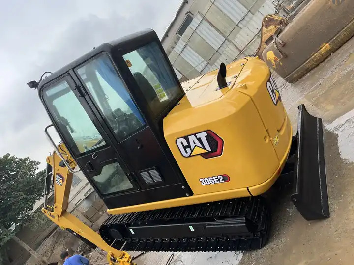 Japan CAT 306E 306E2 306D 305.5 307 308 excavator 95% new retro CAT 305.5 5.5tons with mini excavator bucket - Kettenbagger: das Bild 5 Japan CAT 306E 306E2 306D 305.5 307 308 excavator 95% new retro CAT 305.5 5.5tons with mini excavator bucket - Kettenbagger: das Bild 5