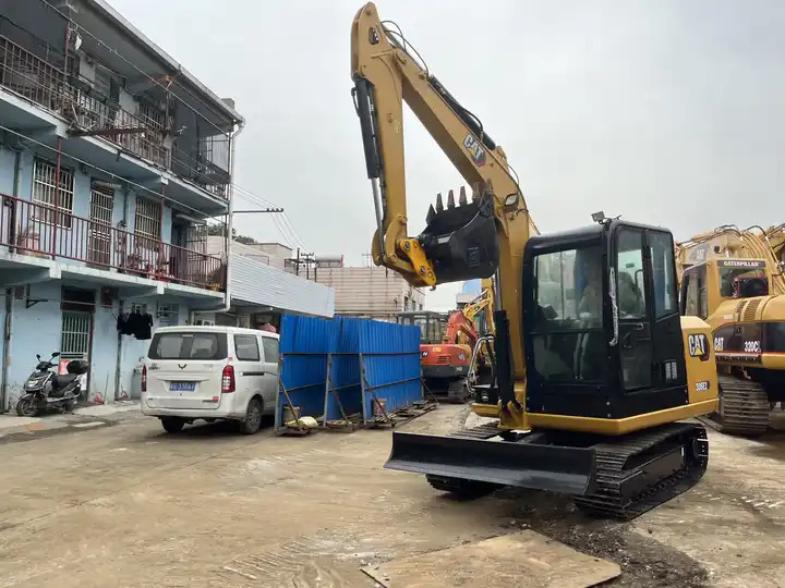 Japan excavator 6ton CAT 306E 306E2 306D 305.5 307 308 excavator 95% new retro CAT 305.5 5.5tons with mini excavator bucket - Kettenbagger: das Bild 4 Japan excavator 6ton CAT 306E 306E2 306D 305.5 307 308 excavator 95% new retro CAT 305.5 5.5tons with mini excavator bucket - Kettenbagger: das Bild 4