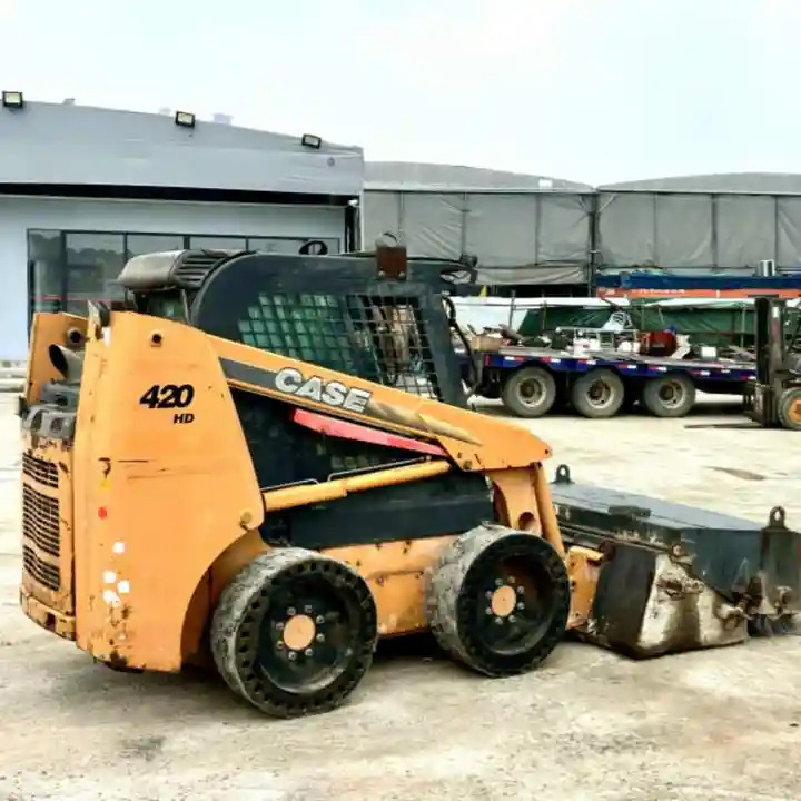 Original Second hand CASE skid steer loader 420 for sale compact skid steers loaders 440 430 420 in stock - Kompaktlader: das Bild 1 Original Second hand CASE skid steer loader 420 for sale compact skid steers loaders 440 430 420 in stock - Kompaktlader: das Bild 1