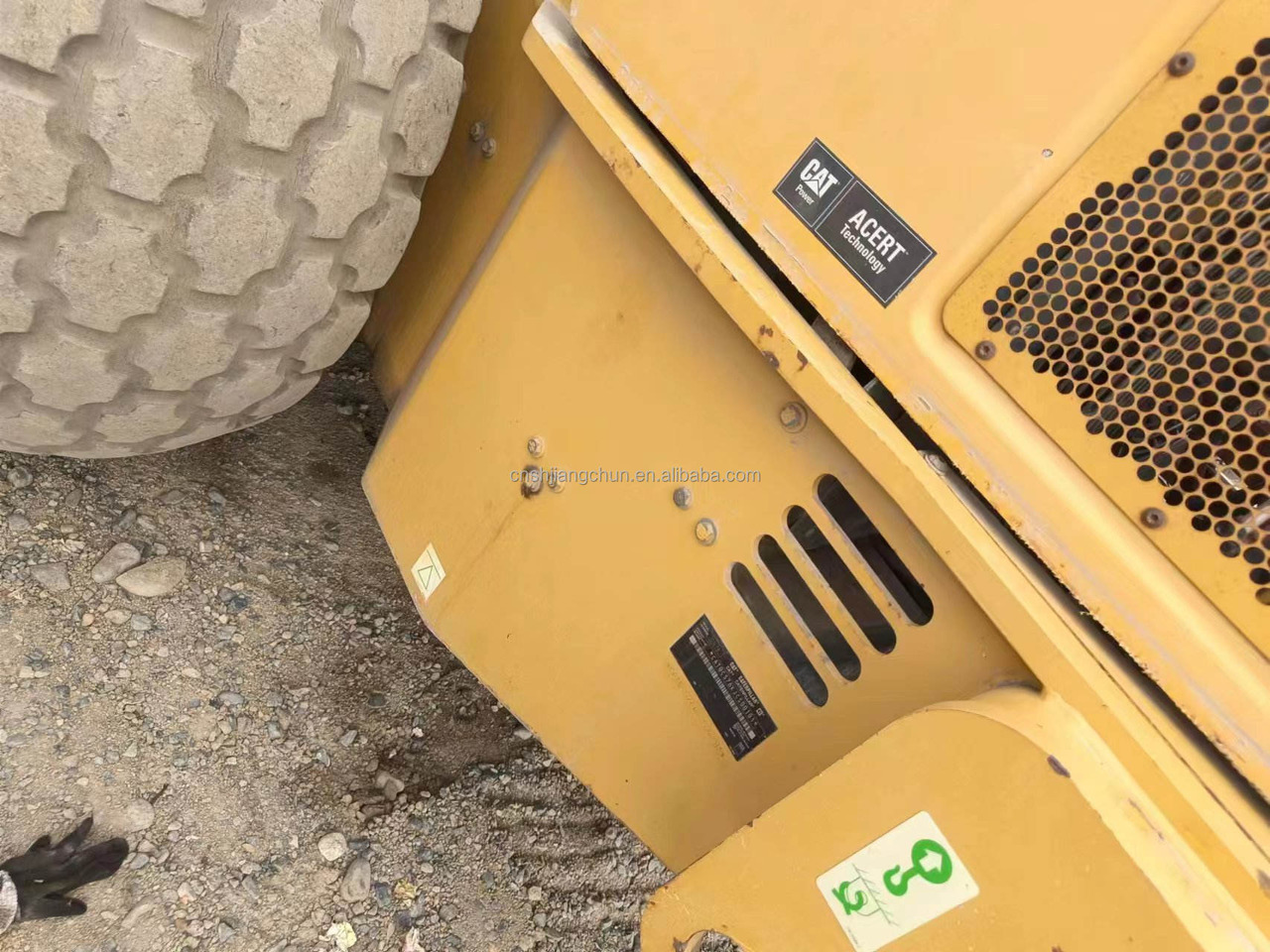 Used CAT CS76XT for sale Second hand caterpillar roller in good condition high brand quality, affordable and in stock - Walzenzug: das Bild 2 Used CAT CS76XT for sale Second hand caterpillar roller in good condition high brand quality, affordable and in stock - Walzenzug: das Bild 2
