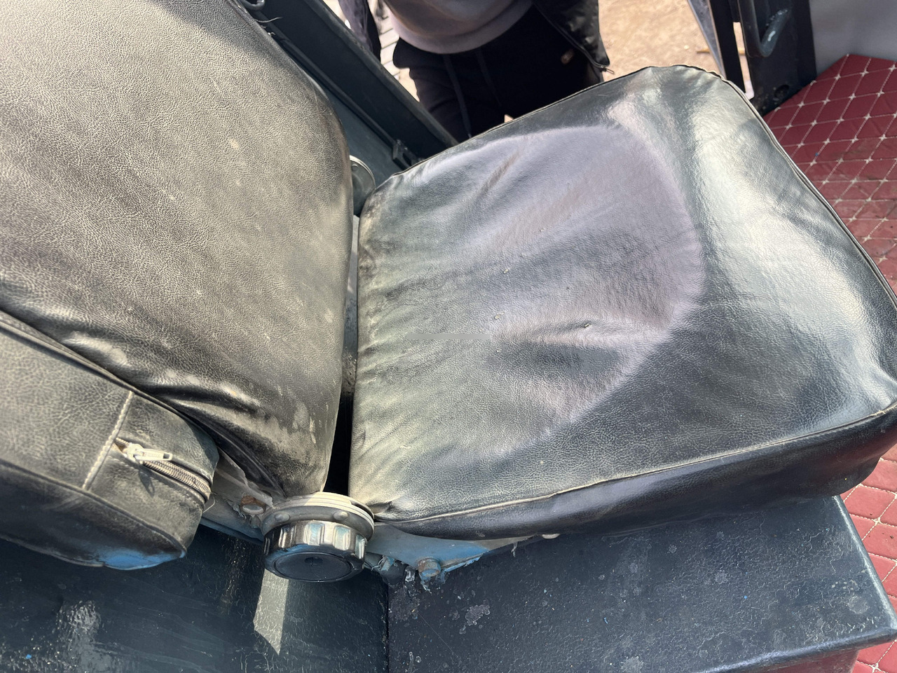 Used Original Dynapac Ca301d Road Rooller in high quality and cheap price with good operating in shanghai for Sale - Walzenzug: das Bild 3 Used Original Dynapac Ca301d Road Rooller in high quality and cheap price with good operating in shanghai for Sale - Walzenzug: das Bild 3