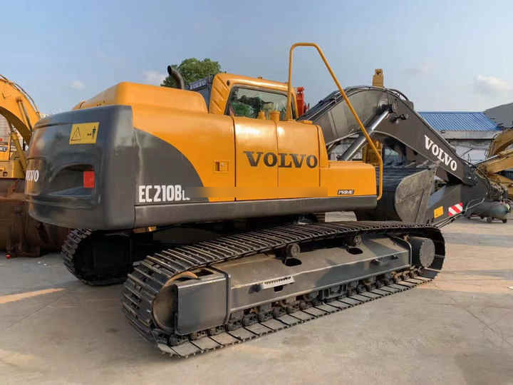 Used Original Volvo Excavator EC210B machinery in stock for sale with high quality and good price - Kettenbagger: das Bild 3 Used Original Volvo Excavator EC210B machinery in stock for sale with high quality and good price - Kettenbagger: das Bild 3