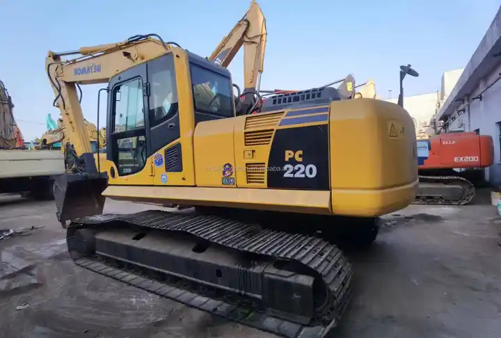 Good condition Japan komatsu pc220-8 used excavator / komatsu pc200-8 pc200-7 pc220-8 excavator second hand komatsu excavator - Kettenbagger: das Bild 5 Good condition Japan komatsu pc220-8 used excavator / komatsu pc200-8 pc200-7 pc220-8 excavator second hand komatsu excavator - Kettenbagger: das Bild 5
