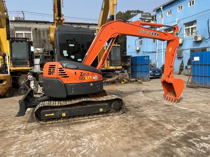 Used Excavator Hitachi Zaxis55ur good quality made in japan Hitachi ZX55ur crawler excavator - Kettenbagger: das Bild 3 Used Excavator Hitachi Zaxis55ur good quality made in japan Hitachi ZX55ur crawler excavator - Kettenbagger: das Bild 3