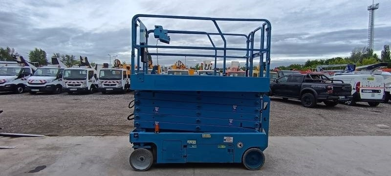 Genie GS4047 - 13,7m - electric - Scherenbühne: das Bild 5 Genie GS4047 - 13,7m - electric - Scherenbühne: das Bild 5