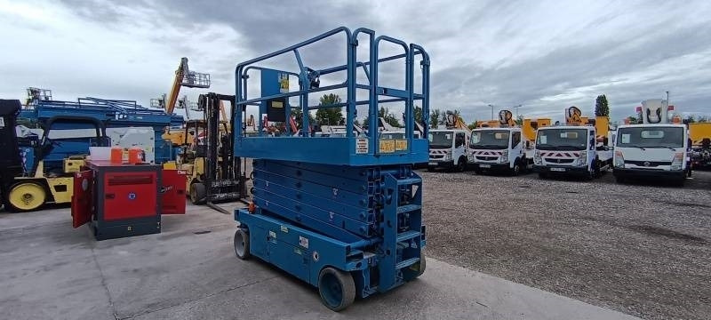 Genie GS4047 - 13,7m - electric - Scherenbühne: das Bild 1 Genie GS4047 - 13,7m - electric - Scherenbühne: das Bild 1
