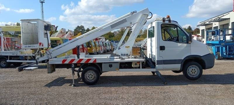 Iveco Daily Multitel 160 ALU DS - 16m - LKW mit Arbeitsbühne: das Bild 4 Iveco Daily Multitel 160 ALU DS - 16m - LKW mit Arbeitsbühne: das Bild 4