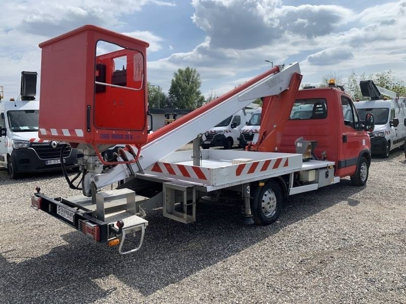Iveco Daily Multitel 160 ALU DS - 16m - LKW mit Arbeitsbühne: das Bild 5 Iveco Daily Multitel 160 ALU DS - 16m - LKW mit Arbeitsbühne: das Bild 5