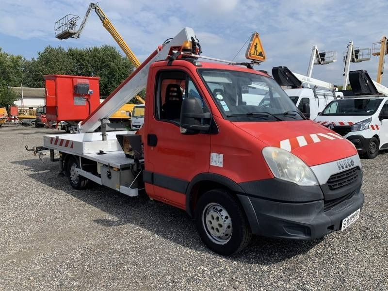 Iveco Daily Multitel 160 ALU DS - 16m - LKW mit Arbeitsbühne: das Bild 1 Iveco Daily Multitel 160 ALU DS - 16m - LKW mit Arbeitsbühne: das Bild 1